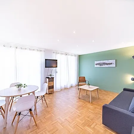 Hotel Le Pressense 4 Pers Balcon-metro Republique