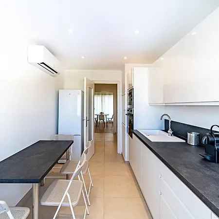 Le Pressense 4 Pers Balcon-metro Republique Villeurbanne